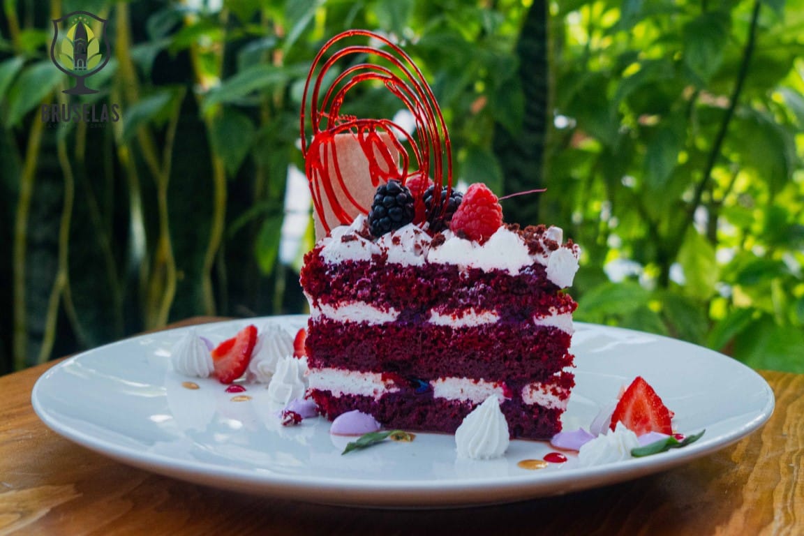 Pastel Corona Red Velvet