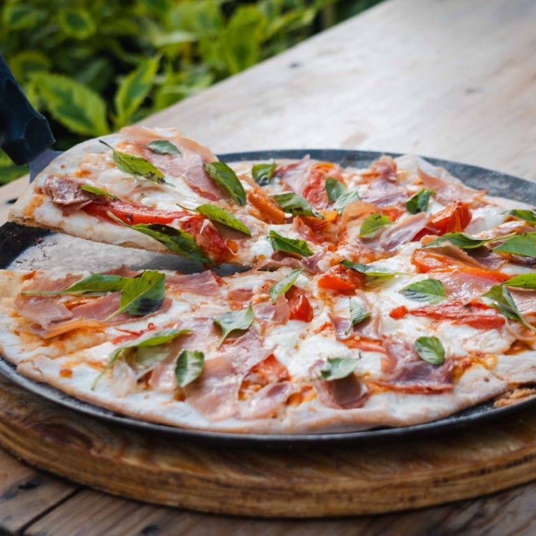 Pizza Jamón Serrano