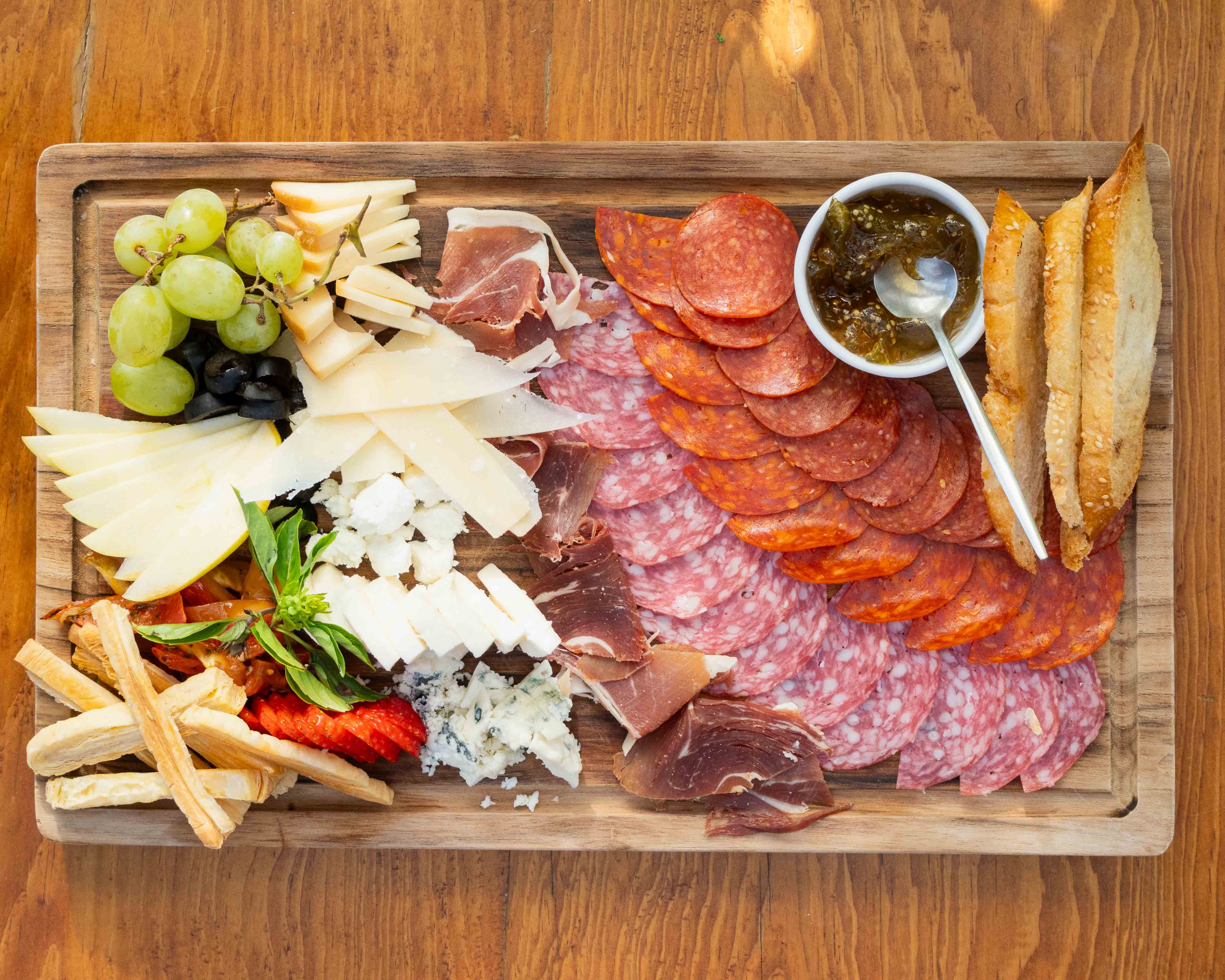 Tabla de Quesos y Carnes Frías